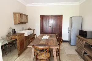 Alphen Drive Apartments - Alphenbrug