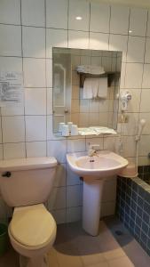 Phòng Ba Người Tiêu Chuẩn (Standard Triple Room)