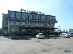 Gostiniy Dvor - Shestakovka