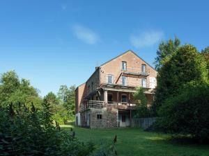 Spacious holiday home with roofed terrace