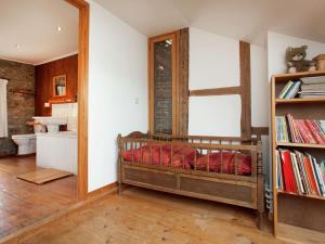 Heritage Holiday Home in Roumont