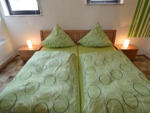 Gorgeous Holiday Home Amidst Hills in Olsdorf