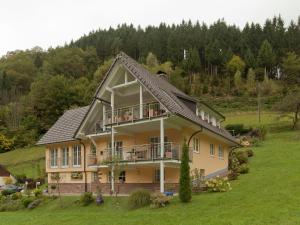 Апартамент Cozy Apartment with Balcony in Oberwolfach Oberwolfach Германия