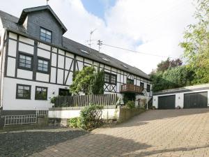 Beautiful Apartment in Mastershausen with Garden