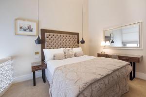 Lansbury Club Room room in Lansbury Heritage Hotel