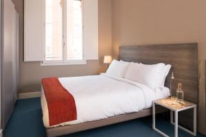 Double or Twin Room with Private Bathroom room in Almarossa
