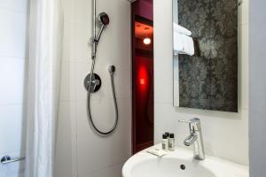 Hotels Le Quartier Bercy-Square : Chambre Simple