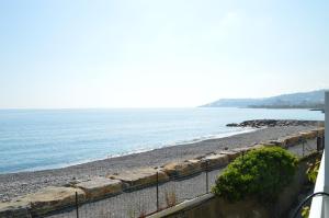 Riva Beach Apartment