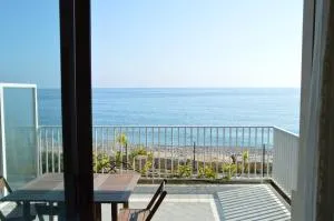 Riva Beach Apartment - ريفا ليجوري