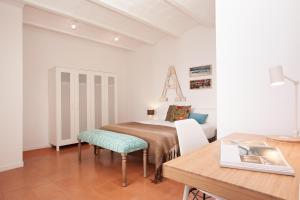 Click&Flat Europa Fira Apartments