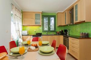 Augusta Country House