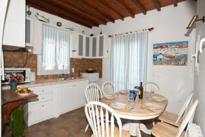 Apartment with Sea View (6 Adults)