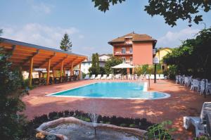 3 hvězdičkový hotel Villa Flora Levico Terme Itálie