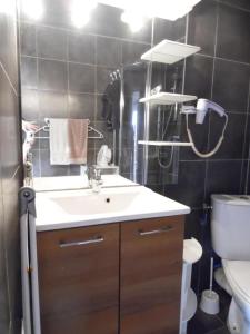 Appartements Studio du Commandant Marche : photos des chambres