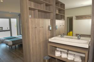 Hotels Residence des Pilotes : Chambre Familiale Standard