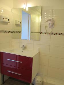 Hotels Hotel Belle Vue Royan : photos des chambres
