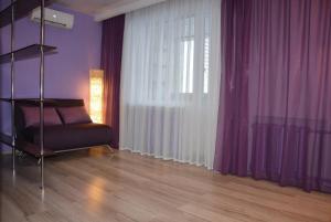 LUX на Ливарній 17-А