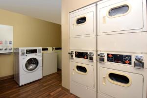 Studio 6 Extended stay - St Louis, MO - Westport-Craig Road