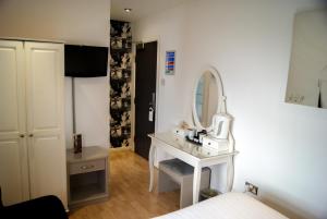 Cumberland Hotel - OCEANA COLLECTION