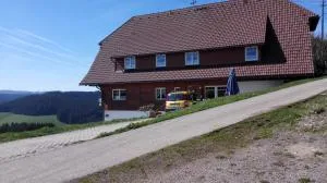 Pension Forsthaus Täle - das Gästehaus vom Schwarzwaldgasthaus Salenhof - Eisenbach