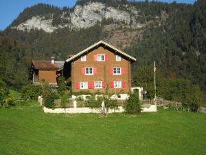 2 stern pension B&B Härihof Grüsch Schweiz