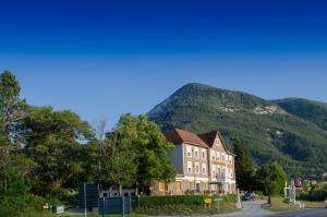 2 hvězdičkový hotel Hôtel Lac Et Forêt Saint-André-les-Alpes Francie