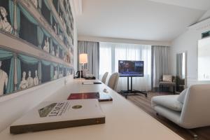 Junior Suite room in Grand Hotel Palace