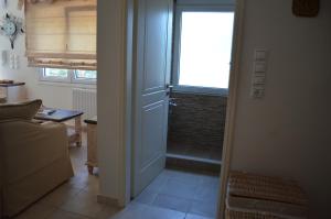 Blue Ark Aigeira Flat & Studio