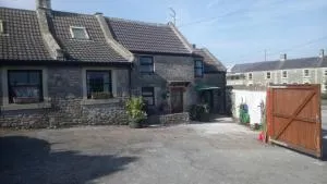 The Old Swan - Tormarton