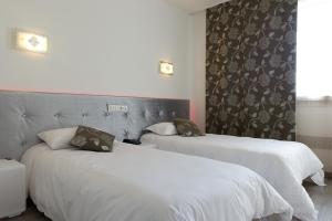 Hotels Logis Chez Camillou : photos des chambres