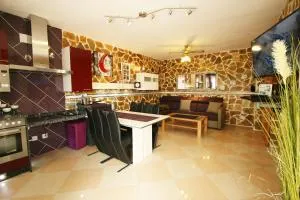 Villa Körbchen - Miraflor