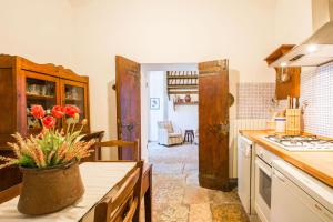 Il Batti apartment water front and private beach