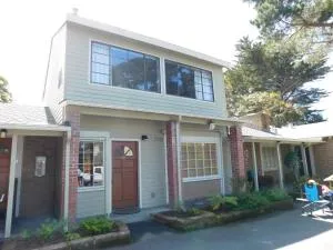 Pine Acres Lodge - باسيفيك جروف