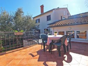 Apartments Lidija 1305