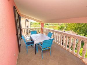 Apartments Franjo 1266 