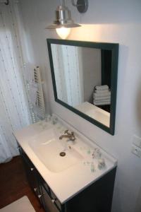 Hotels Hotel Le Suroit : photos des chambres
