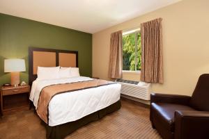 Queen Studio - Non-Smoking room in Extended Stay America Suites - Raleigh - Cary - Regency Parkway South