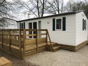 Campings Camping de Contrexeville : photos des chambres