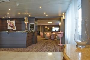 Hotels Hotel Croix des Bretons - Lourdes Pyrenees : photos des chambres