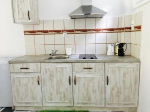 Onar studios & residences Kea Greece