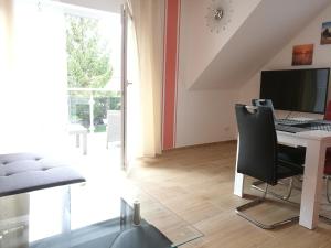 Lucys Haus 1 "am Peeneblick"