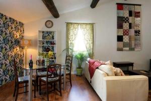 Appartements Maison de Textile Apartment : photos des chambres