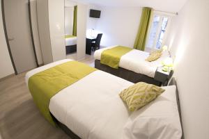 Hotels Grand Hotel De France : photos des chambres