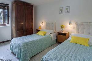 Twin Room with Shared Bathroom