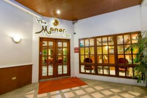 The Manor Hotel