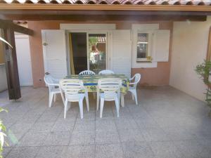 Villages vacances HOLIDAYLAND BAIE DES OLIVIERS VILLA 36m2 1chambre fermee 6 couchages ou VILLA 41M2 2chambres fermees 7 couchages : photos des chambres
