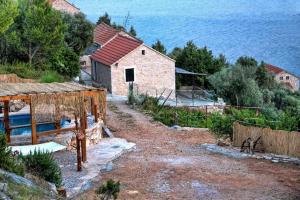 Holiday Getaway Caric