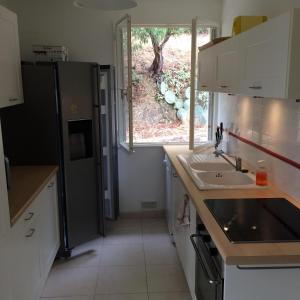 Maisons de vacances new! Villa vue mer panoramique proche plages Saint-Tropez calme parking facile piscine privee individuelle : photos des chambres