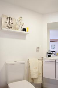 Alfama Apartment Rose - Guitarra