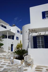 Nicos Studios & Apartments Paros Greece